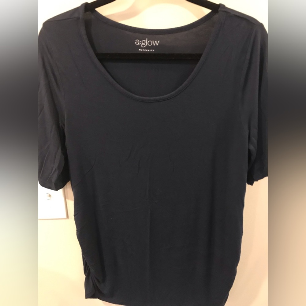 Woman’s maternity top